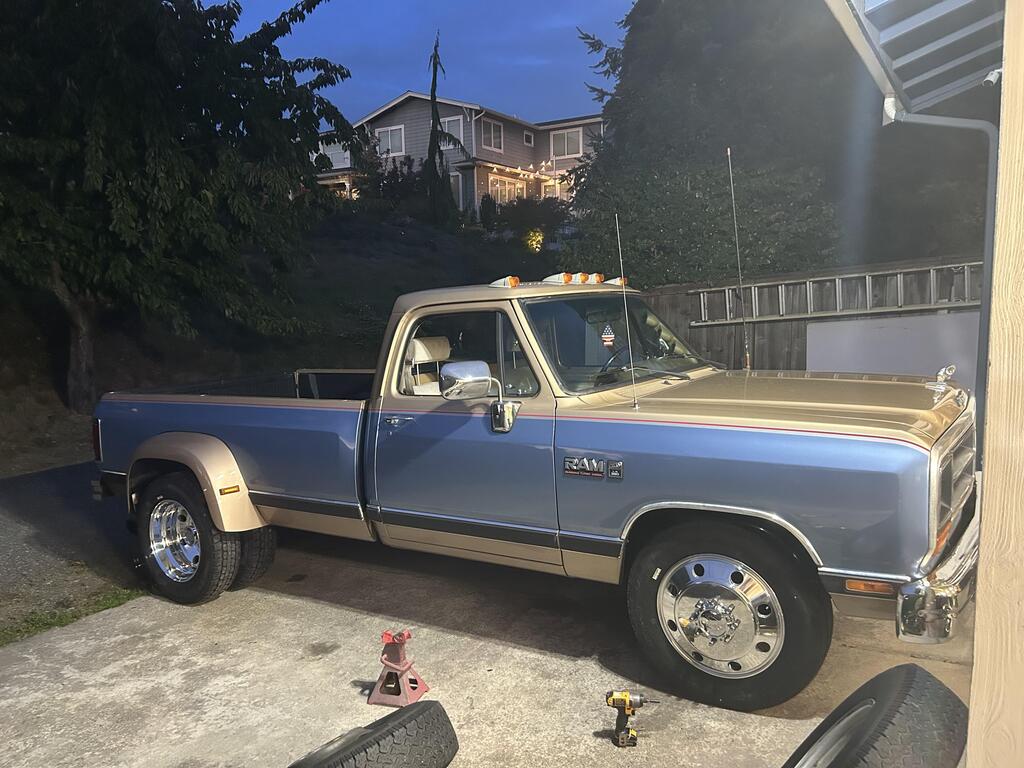 19.5x6.00 Northstar 8x6.5" Mirror Polished Both Sides 4.88" Center (Ford F350 DRW 1984-1997) 6
